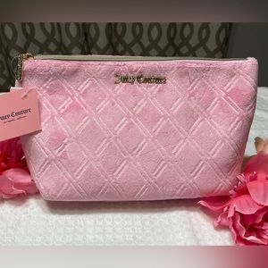 NEW Baby Pink Juicy Couture Velour Makeup Bag/Cosmetics Bag!